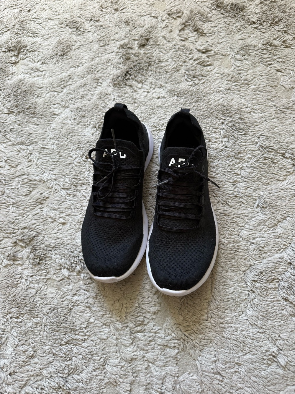 APL breeze women’s shoes black and white size 8.5
